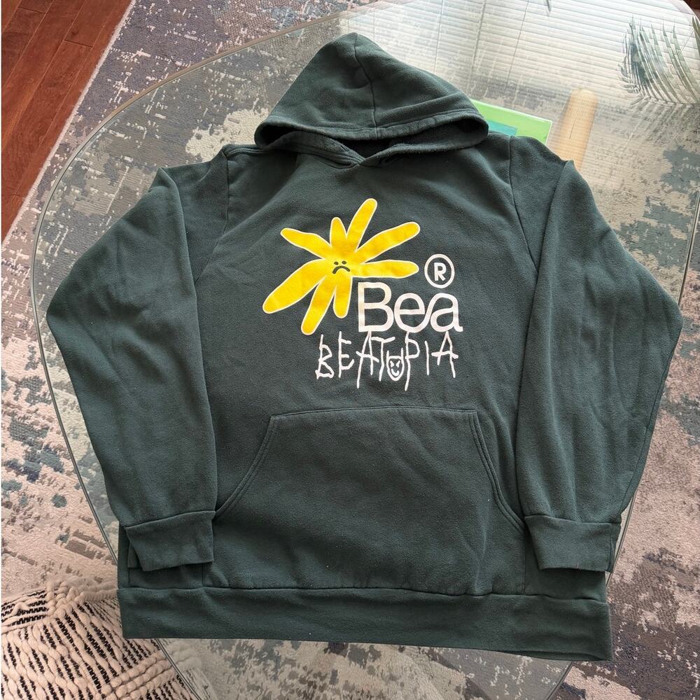 Beabadoobee Beatopia Tour Merch Hoodie